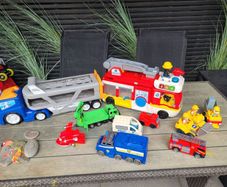 Outdoor toys, Paw Patrol, Firetruck, diggers