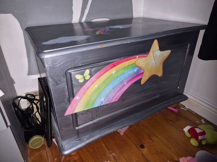 Silver Pine Toy Chest