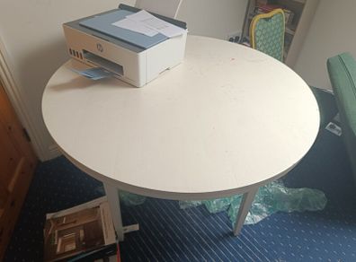 solid wood circular table