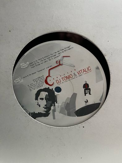 10e each Techno 12" vinyl