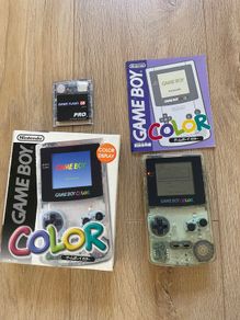 Nintendo Gameboy Color CGB-001 Color Clear Boxed with Manual and Flash Card 4GB