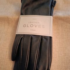 Leather gloves - medium