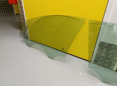 Ford Focus mk3 front windows