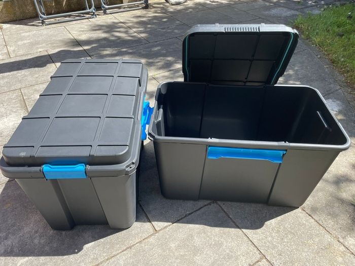 Scuba boxes/ water sealed boxes