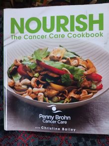 Nourish/Cancer Care Cookbook/ Penny Brohn