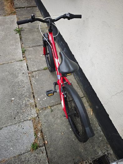 Kids bicycle DRAG Hardy Jr. 20" Red & Girls Helmet