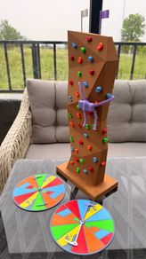 Vertical Race, Strategic and Action Climbing Game