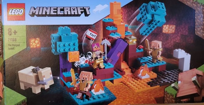 Lego Minecraft set 21168