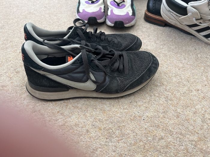 Nike internationalist trainers UK8