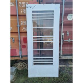 Door 382