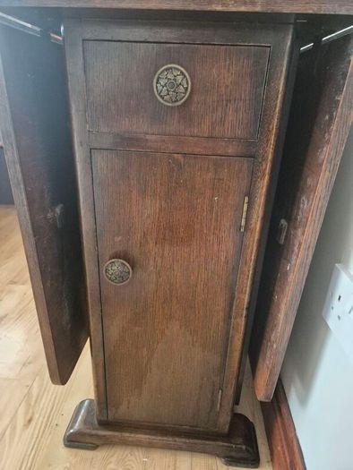 Drop Leaf vintage table