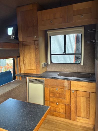 2006 Iveco silver horse lorry