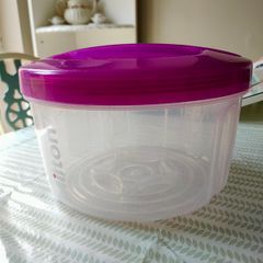 Milton cold water steriliser