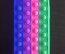 Push pop bubble iPhone 7/8/SE2 case