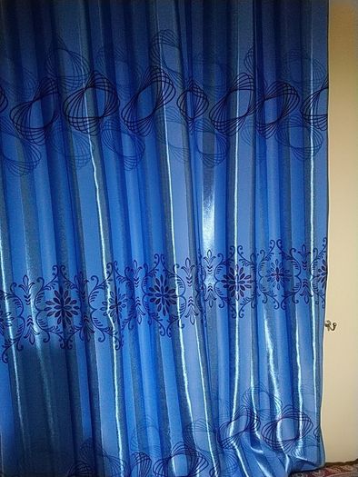 Curtain