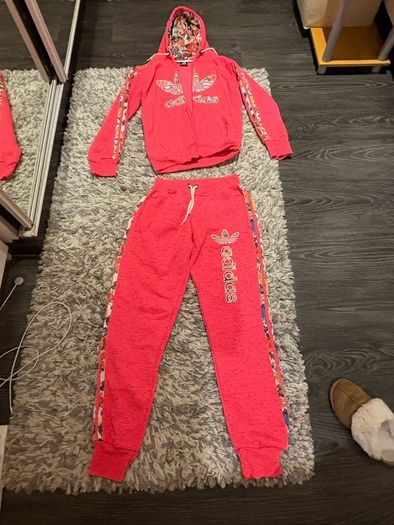 Adidas original tracksuit size small