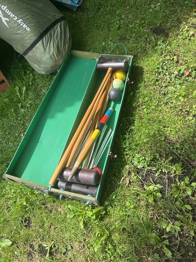 Full croquet set