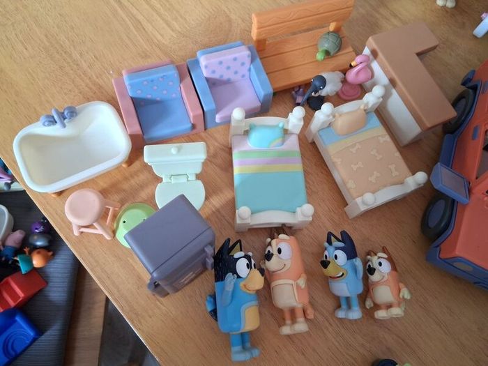 bluey family house