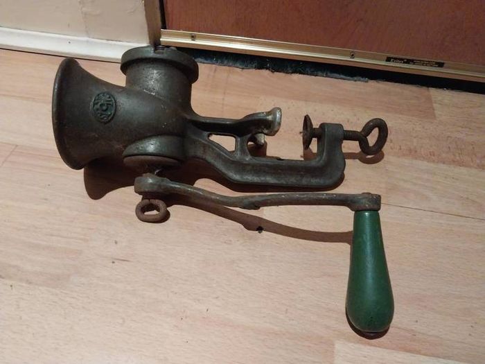 Vintage Spong Mincer