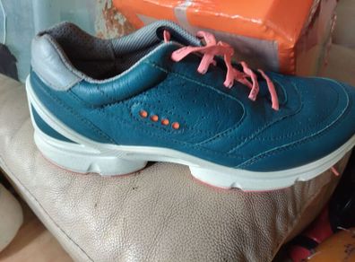 Girls ecco runners