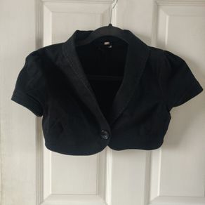 Cropped short sleeve jacket, size 8