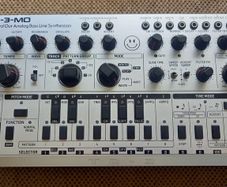 Behringer TD3MO