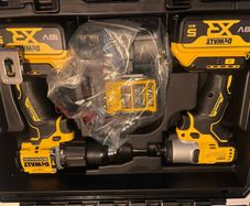 dewalt Twin drill kit DCK2029P2T
