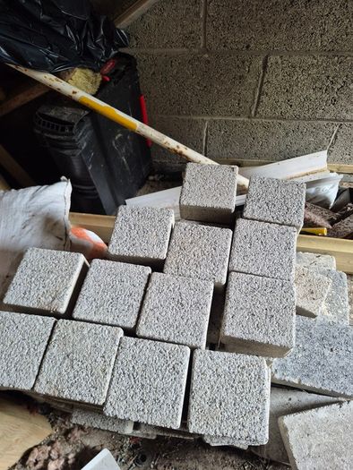 Tobermore Sienna silver granite setts