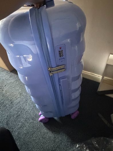 brand new osaki tokyo suitcase (up to 23kg)