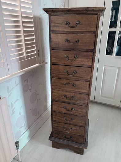 Beautiful slim rustic vintage 10 drawer tallboy in superb condition