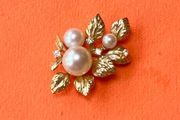 Vintage 14ct Gold &amp; saltwater Pearl Floral Pendant