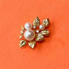 Vintage 14ct Gold & saltwater Pearl Floral Pendant