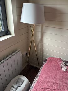 tripod floor lamp