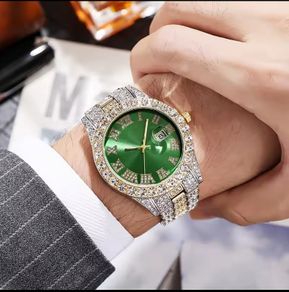 Luxury Mens Watch. Still In Its Package
