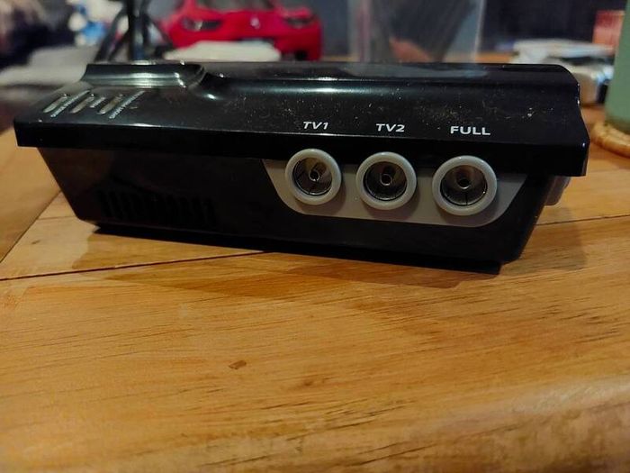Mercury AMD02 2 Way Distribution Amplifier
