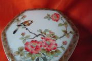 Japanese Porcelain Trinket Box collectable