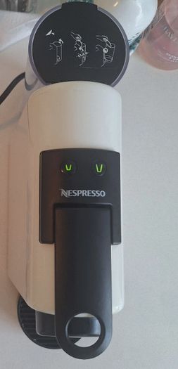 Nespresso Magimix Essenza Mini (for repair)