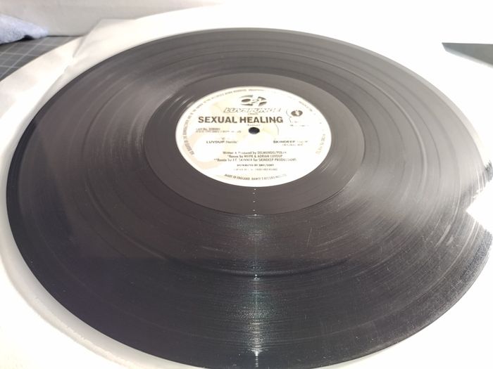 Luvspunge - Sexual Healing - Dance 2 Recordings - TOP Quality SIDES 90s HOUSE!