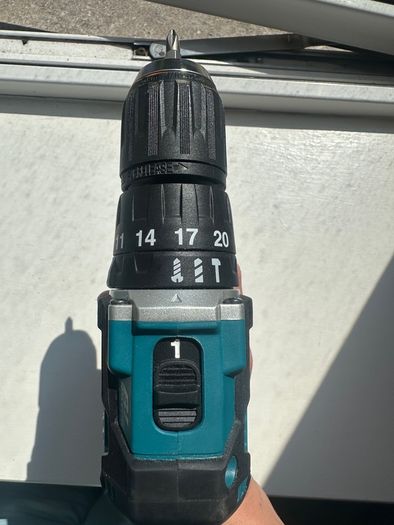 Makita hammer driver drill + battery 18V + charger