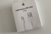 Iphone/ iPad sync charging cable in box