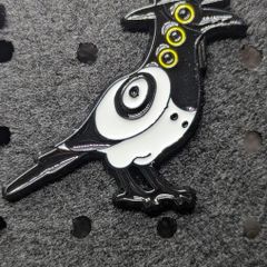 Sussie Kpop enamel pin