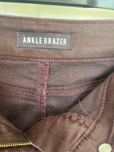 Marks & Spencer Ladies Faux Leather Brown Slender Ankle Grazer Trousers, Jeans. Size 14 Medium. Slight Stretch. In Excellent Condition
