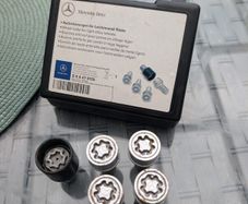 Wheels security bolts ,genuine mercedes ,M14x1.5