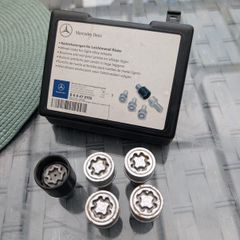Wheels security bolts ,genuine mercedes ,M14x1.5