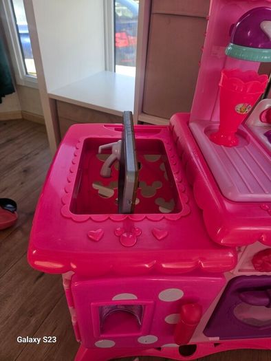 minnie mouse kitchen