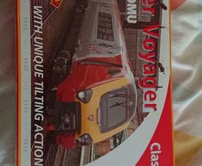 Bachmann 32-625 Class 221 Virgin Super Voyager 5-Car DMU OO Gauge