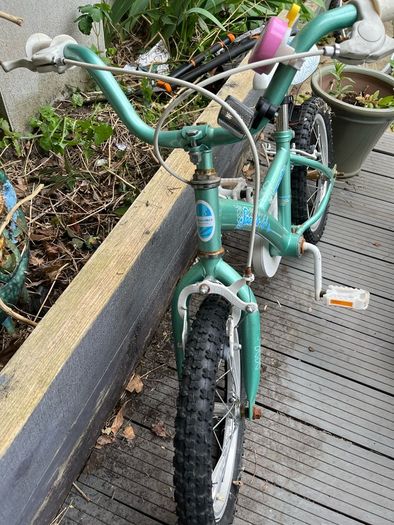 Girls Apollo Sparkle Mint Green Bike 16" Wheel