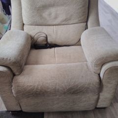armchair Parker knoll electric recliner.Working Needs a clean.Free