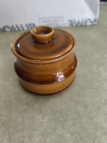 .Brawney coloered pottery one sugar bowl and lid TUEOWICE. Polish