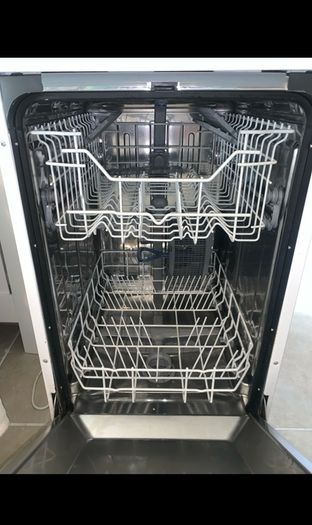 LOGIK Dishwasher Brand New Condition